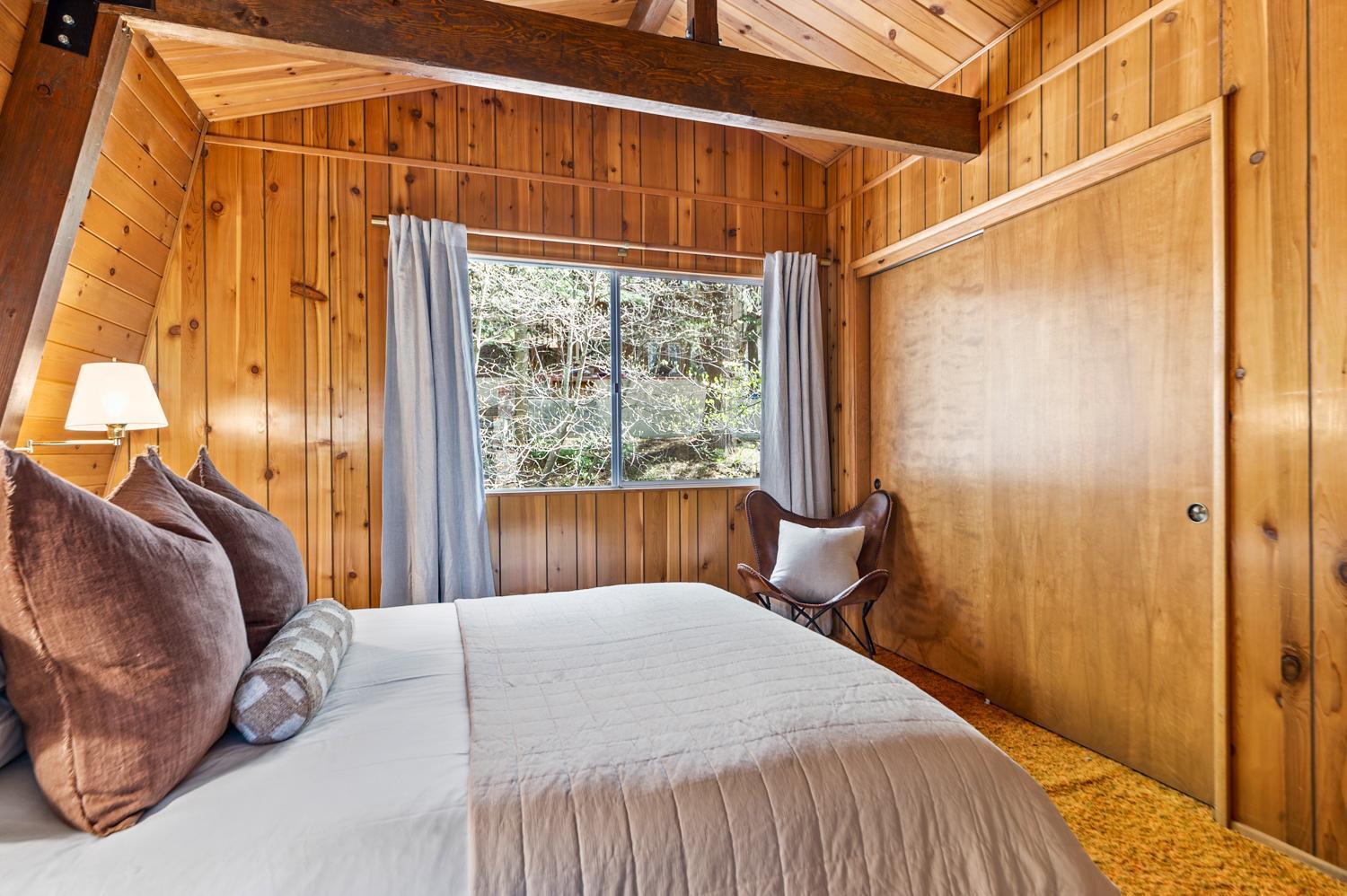 Pet & Kid Friendly Cozy Cabin, Bbq, Firepit, Outdoor Dining, Forest Views Лейк-Эрроухед Экстерьер фото