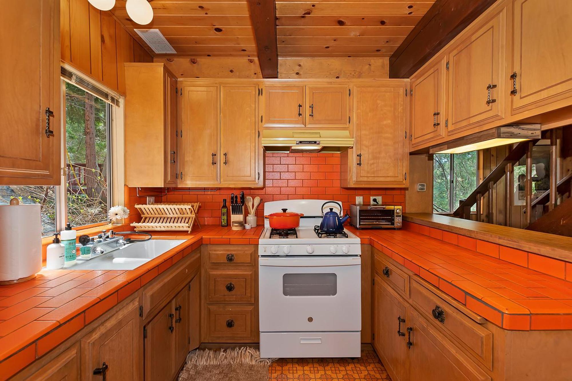 Pet & Kid Friendly Cozy Cabin, Bbq, Firepit, Outdoor Dining, Forest Views Лейк-Эрроухед Экстерьер фото